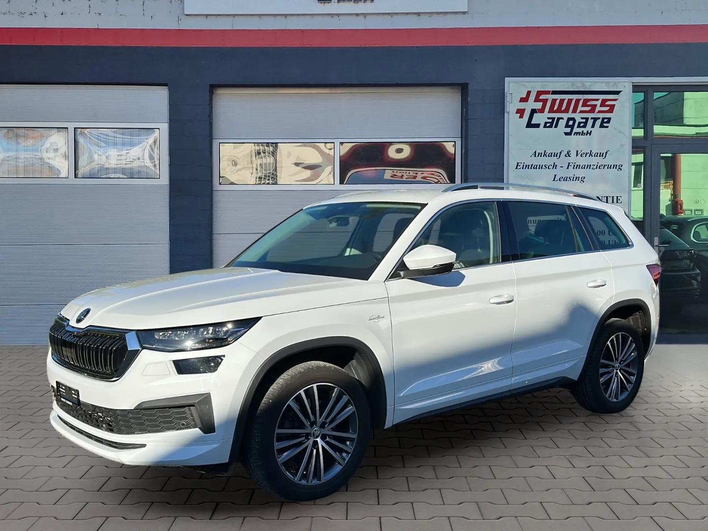 SKODA Kodiaq 2.0 TSI 4x4 L&K mit AHK & Standheizung + Panoramadach-image-3