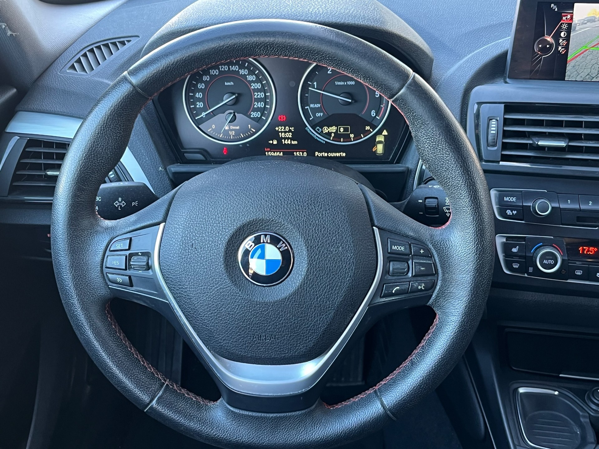 BMW 120d xDrive Sport Line-image-9