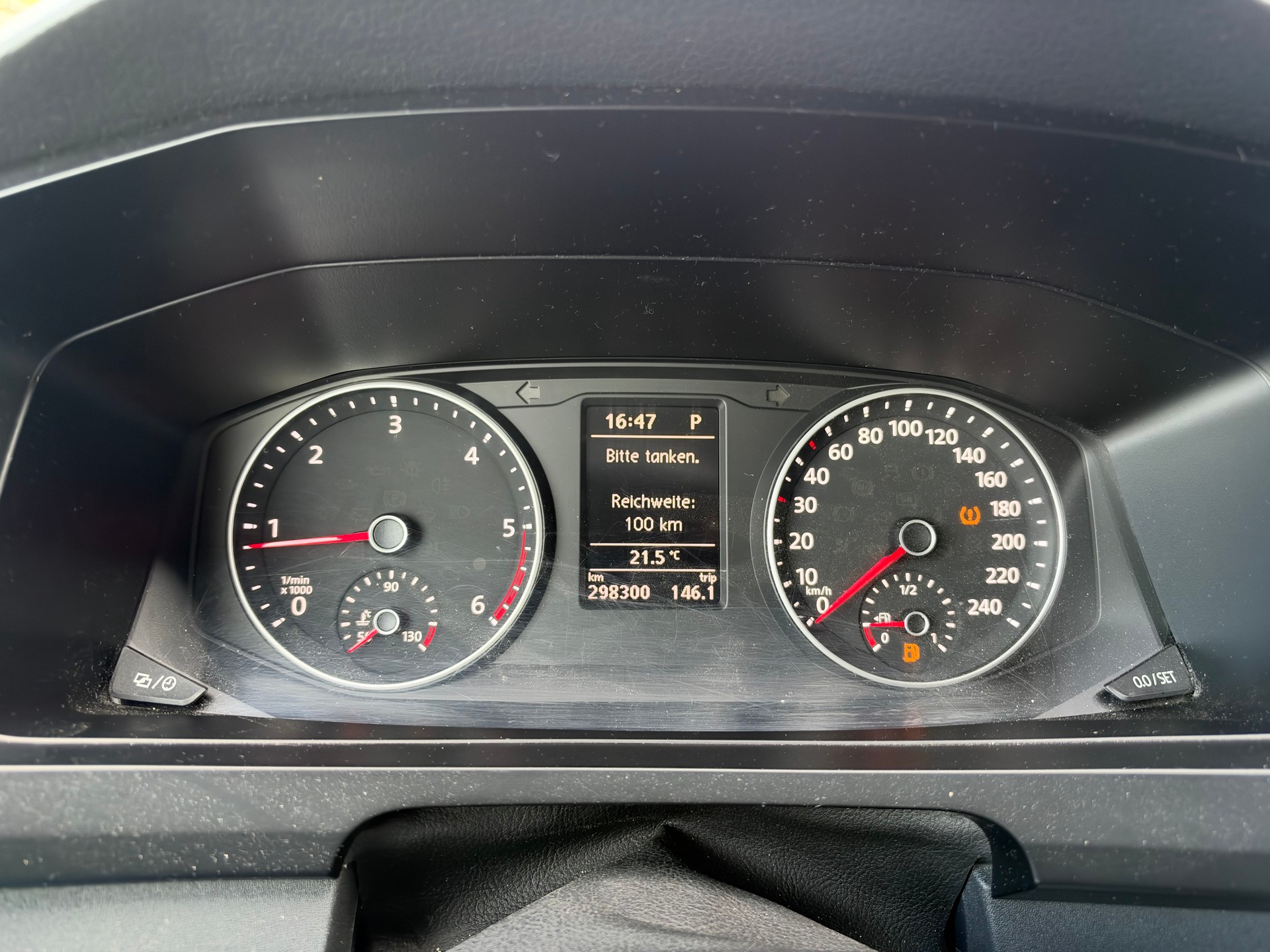 VW T6 2.0 Bi-TDI 4Motion-image-9