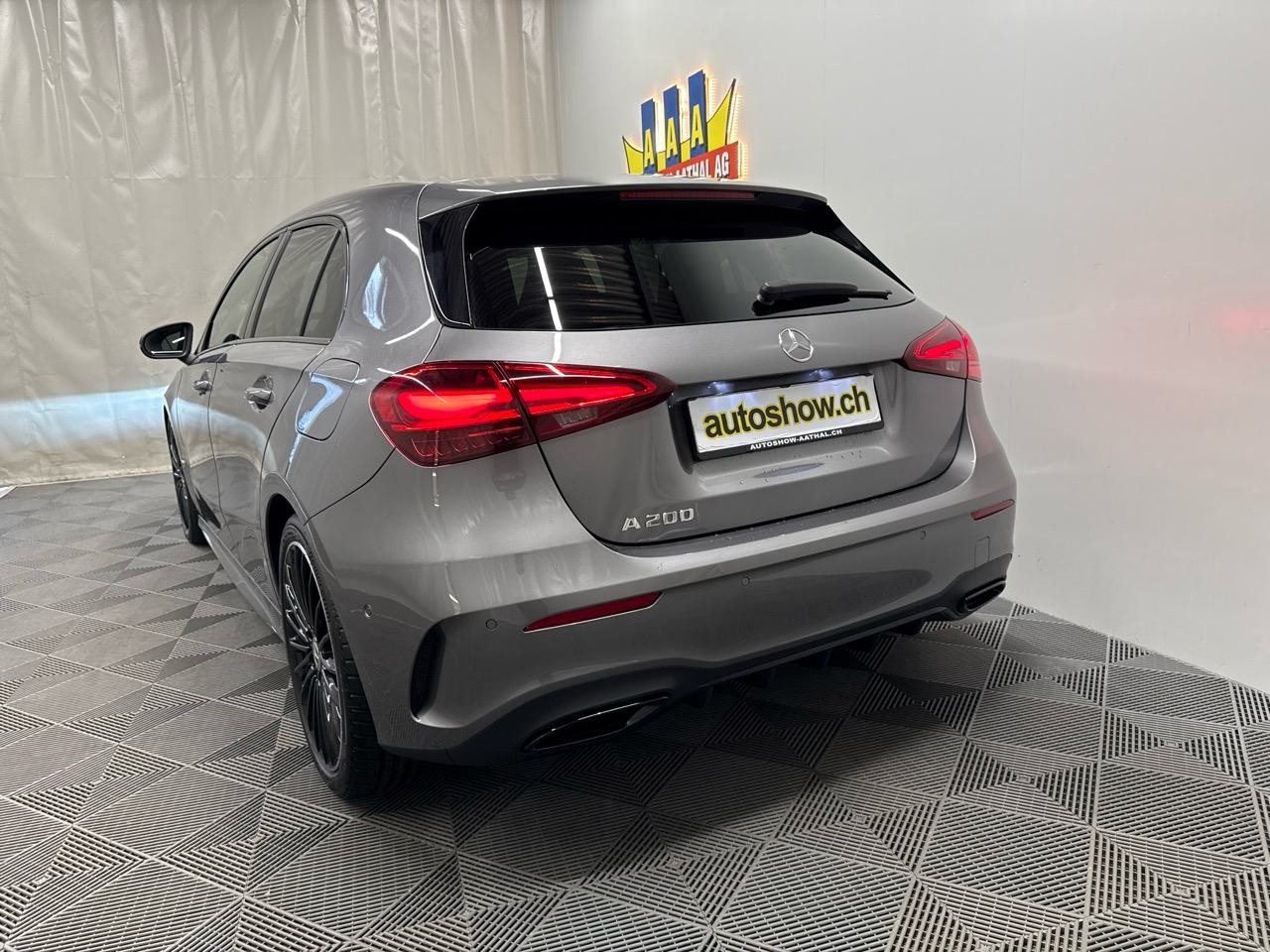 MERCEDES-BENZ A 200 DCT AMG Special Edition-image-11