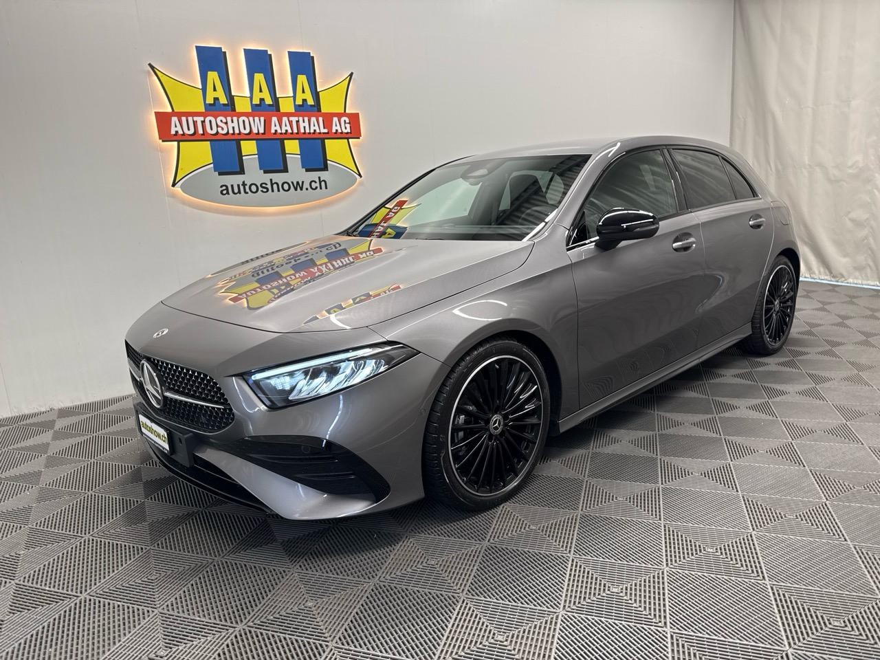 MERCEDES-BENZ A 200 DCT AMG Special Edition-image-0