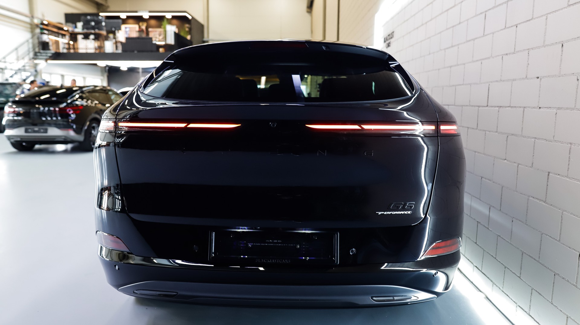 XPENG G6 80kWh Performance AWD BLACK EDITION * Anhängerkupplung *-image-5