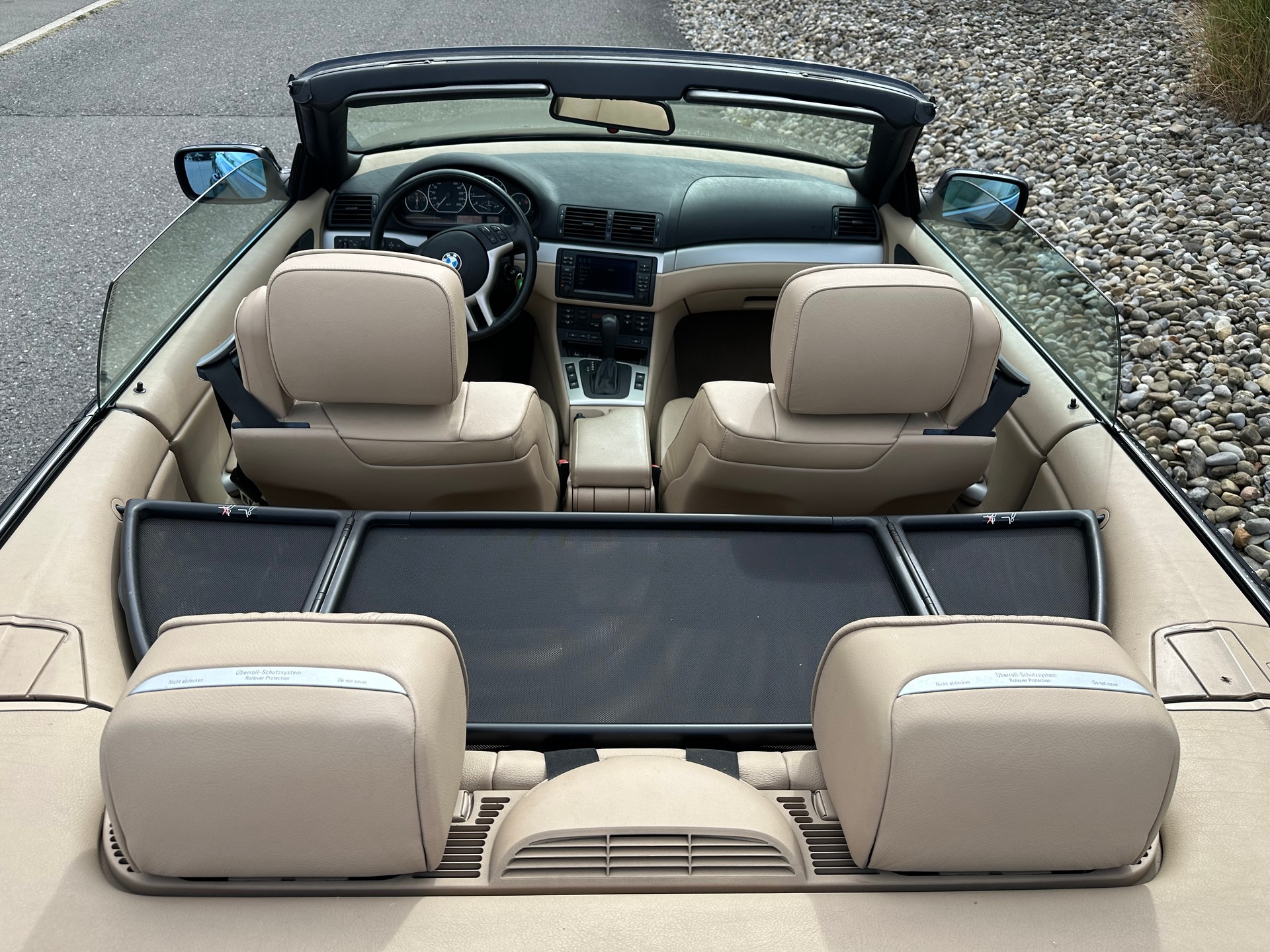 BMW 330Ci Cabriolet-image-6