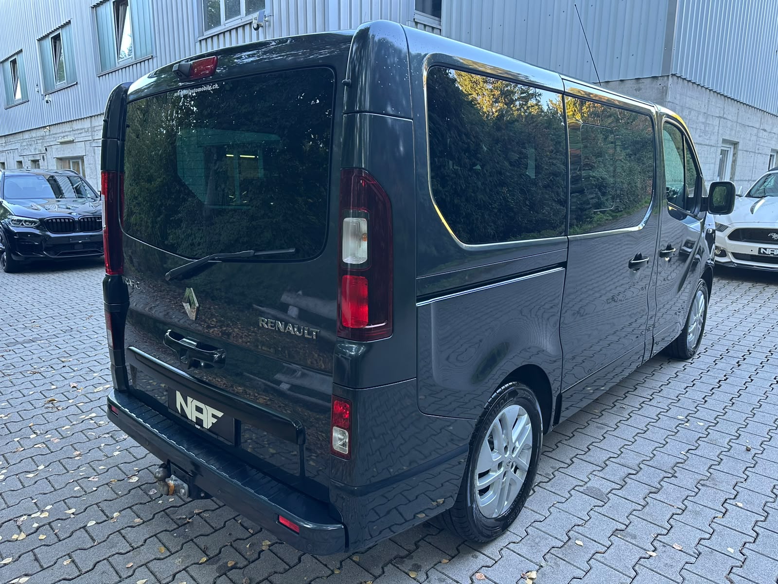 RENAULT Trafic Blue dCi 145 Spaceclass Pack Escapade-image-5