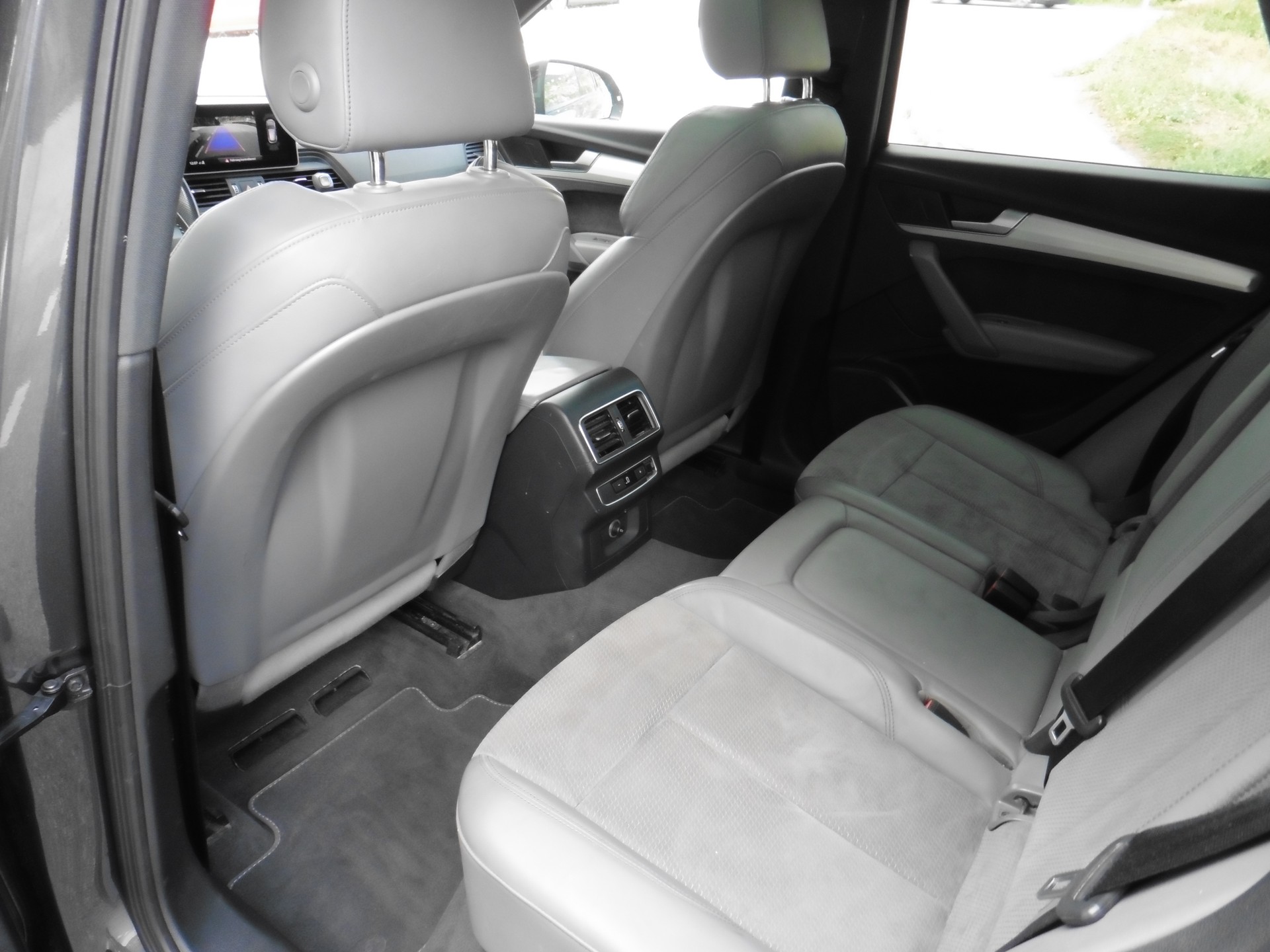 AUDI Q5 2.0 TFSI sport quattro S-tronic-image-27