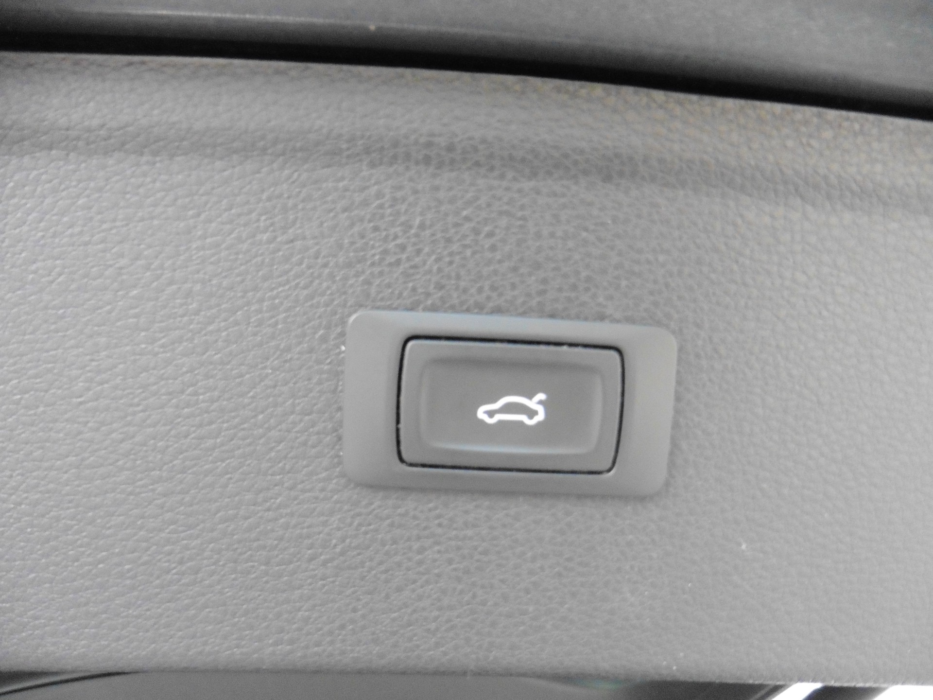 AUDI Q5 2.0 TFSI sport quattro S-tronic-image-29