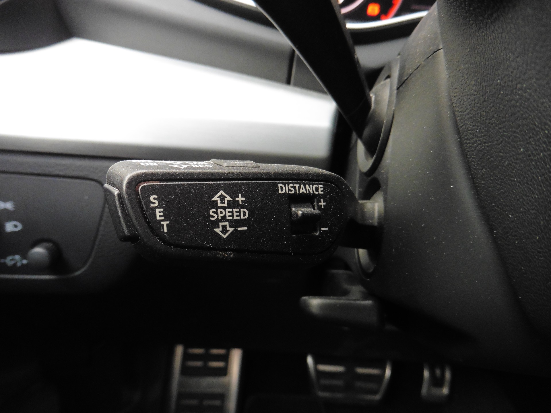 AUDI Q5 2.0 TFSI sport quattro S-tronic-image-19
