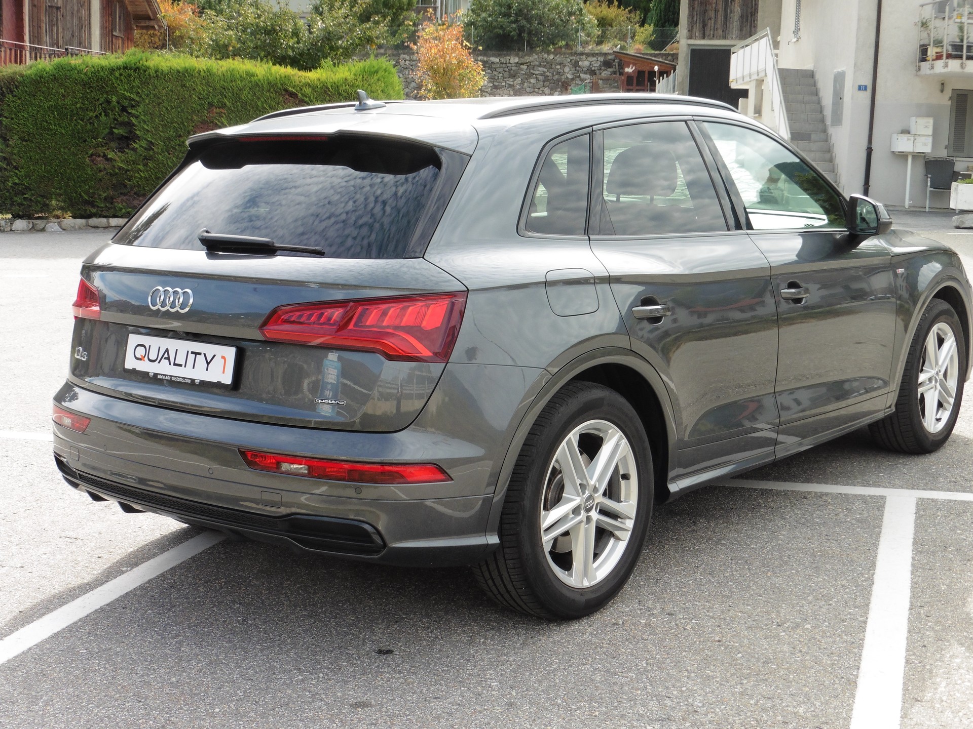 AUDI Q5 2.0 TFSI sport quattro S-tronic-image-9