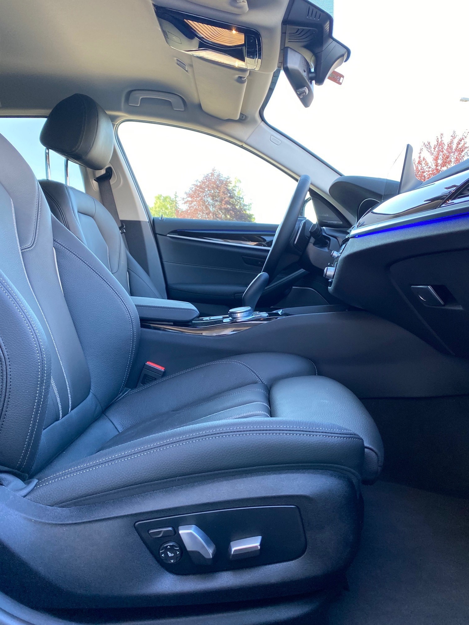 BMW 530d xDrive Sports Line, Digital Tacho, Standheizung, Aktivlenkung, Top gepflegt-image-13