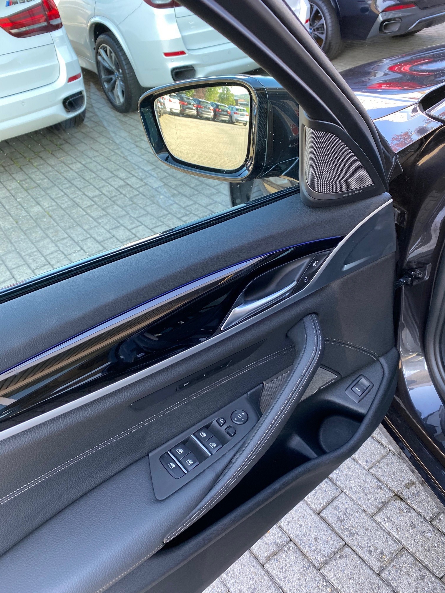 BMW 530d xDrive Sports Line, Digital Tacho, Standheizung, Aktivlenkung, Top gepflegt-image-14