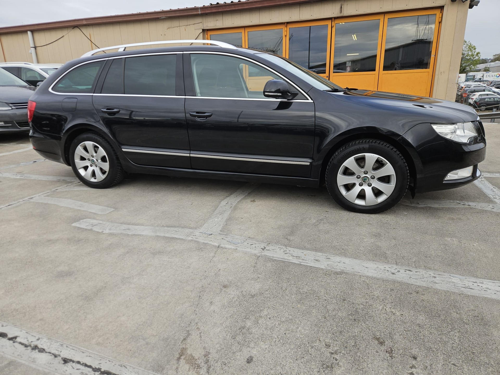 SKODA Superb Combi 1.8 TSI Ambition 4x4-image-4