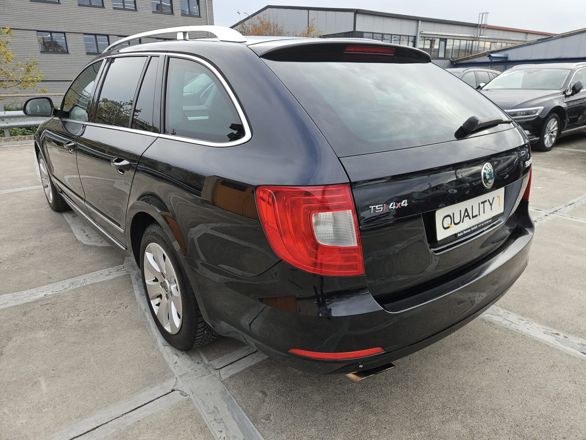 SKODA Superb Combi 1.8 TSI Ambition 4x4-image-2