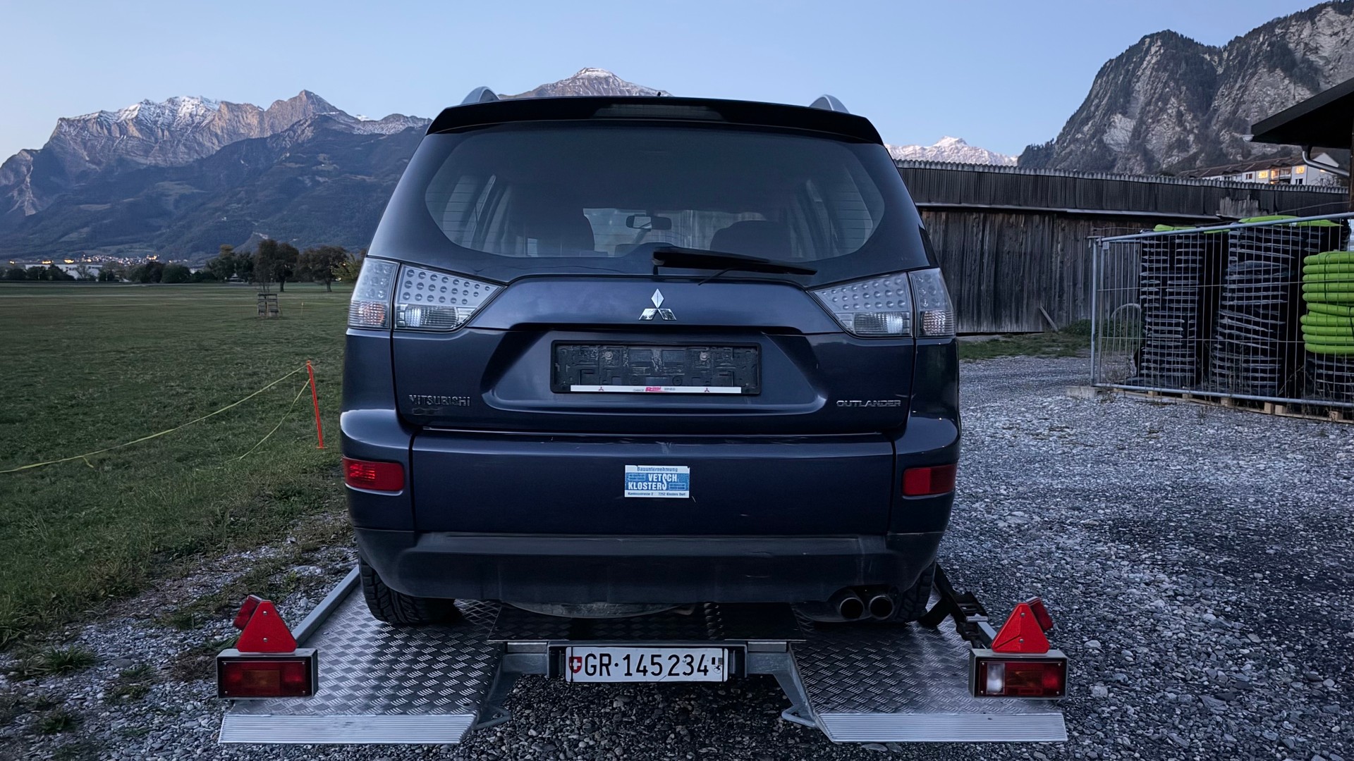 MITSUBISHI Outlander 2.0 DID Invite 4WD-image-3