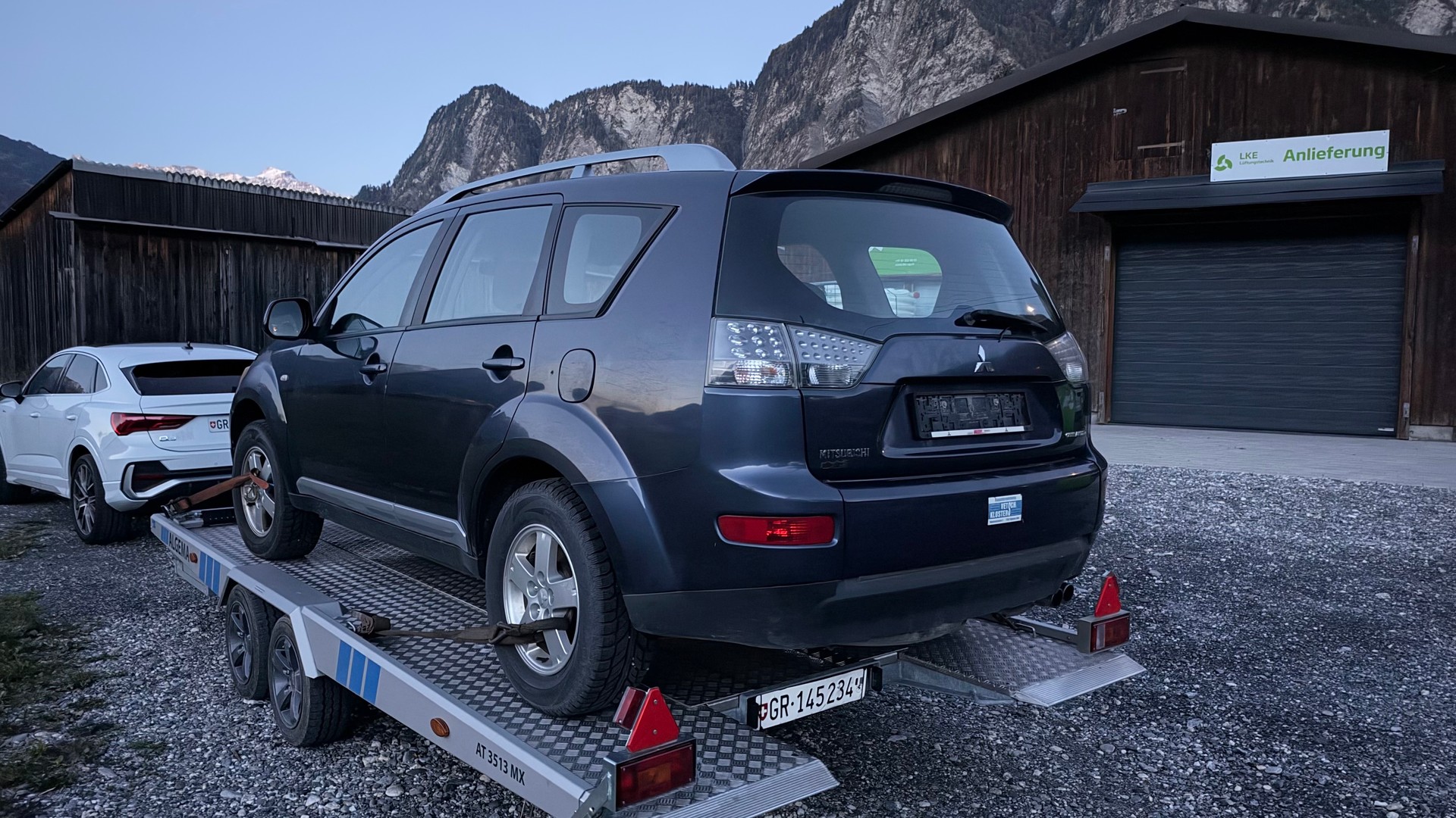 MITSUBISHI Outlander 2.0 DID Invite 4WD-image-2