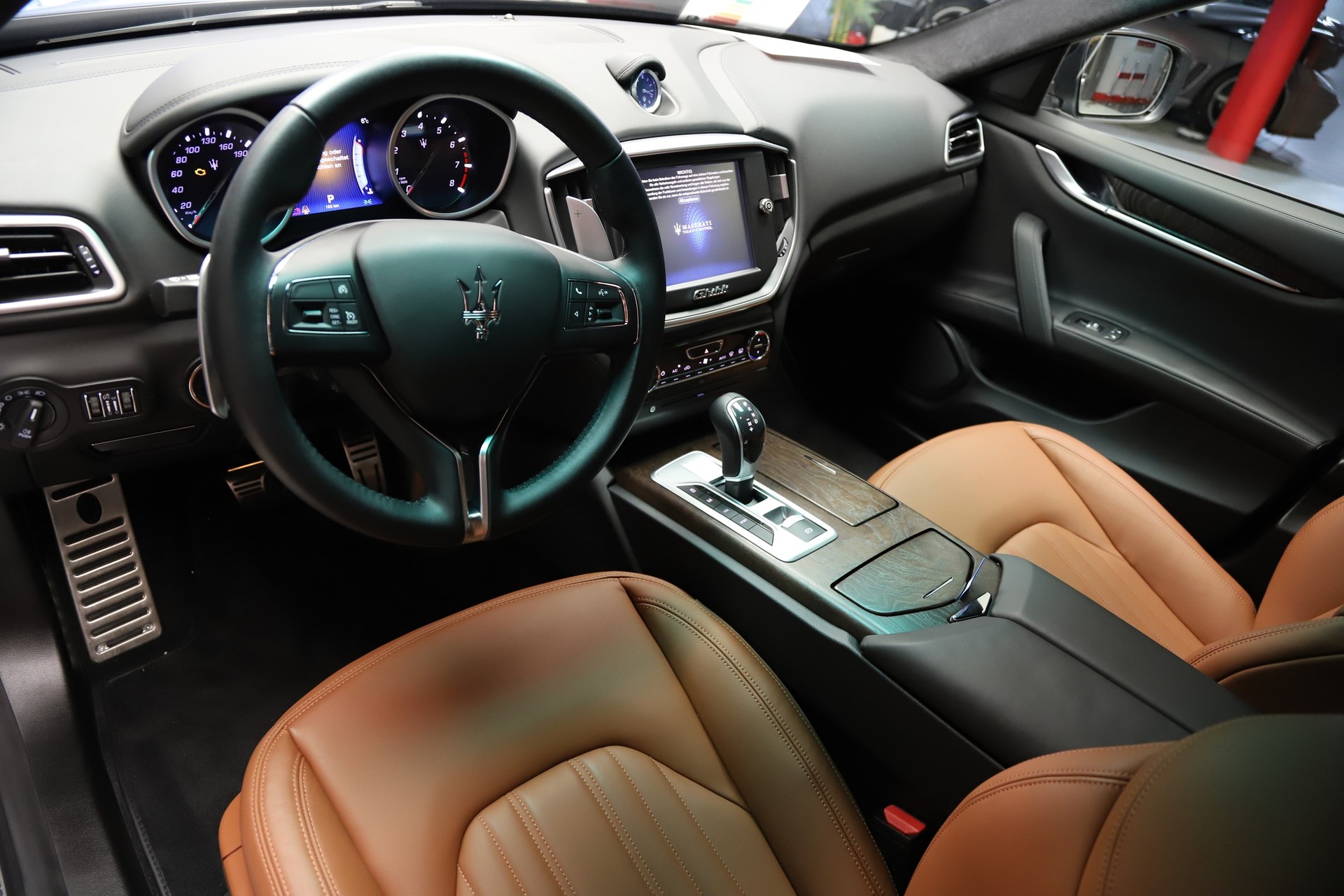 MASERATI Ghibli 3.0 V6 Automatica-image-5