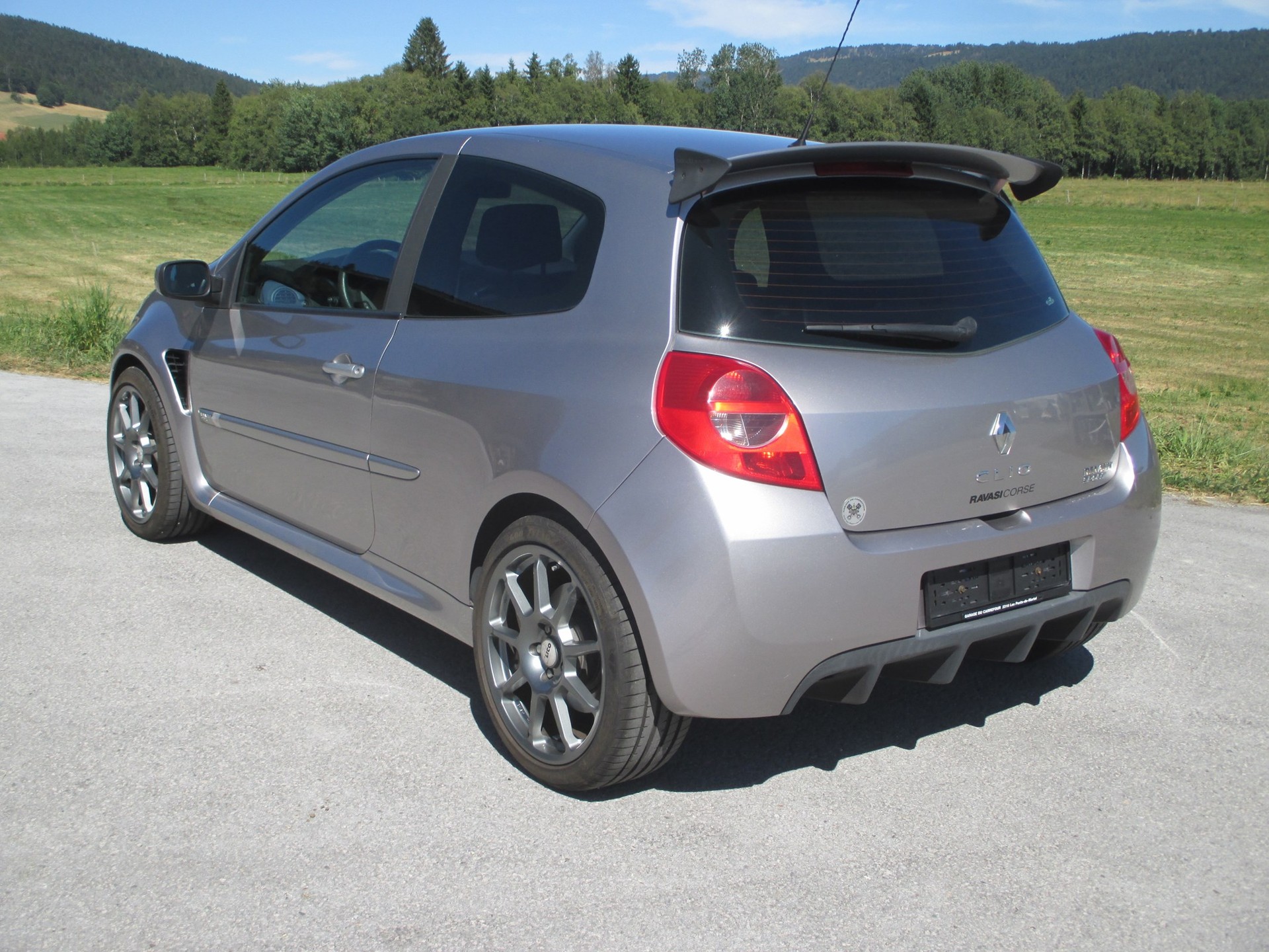 RENAULT Clio 2.0 16V Sport-image-1