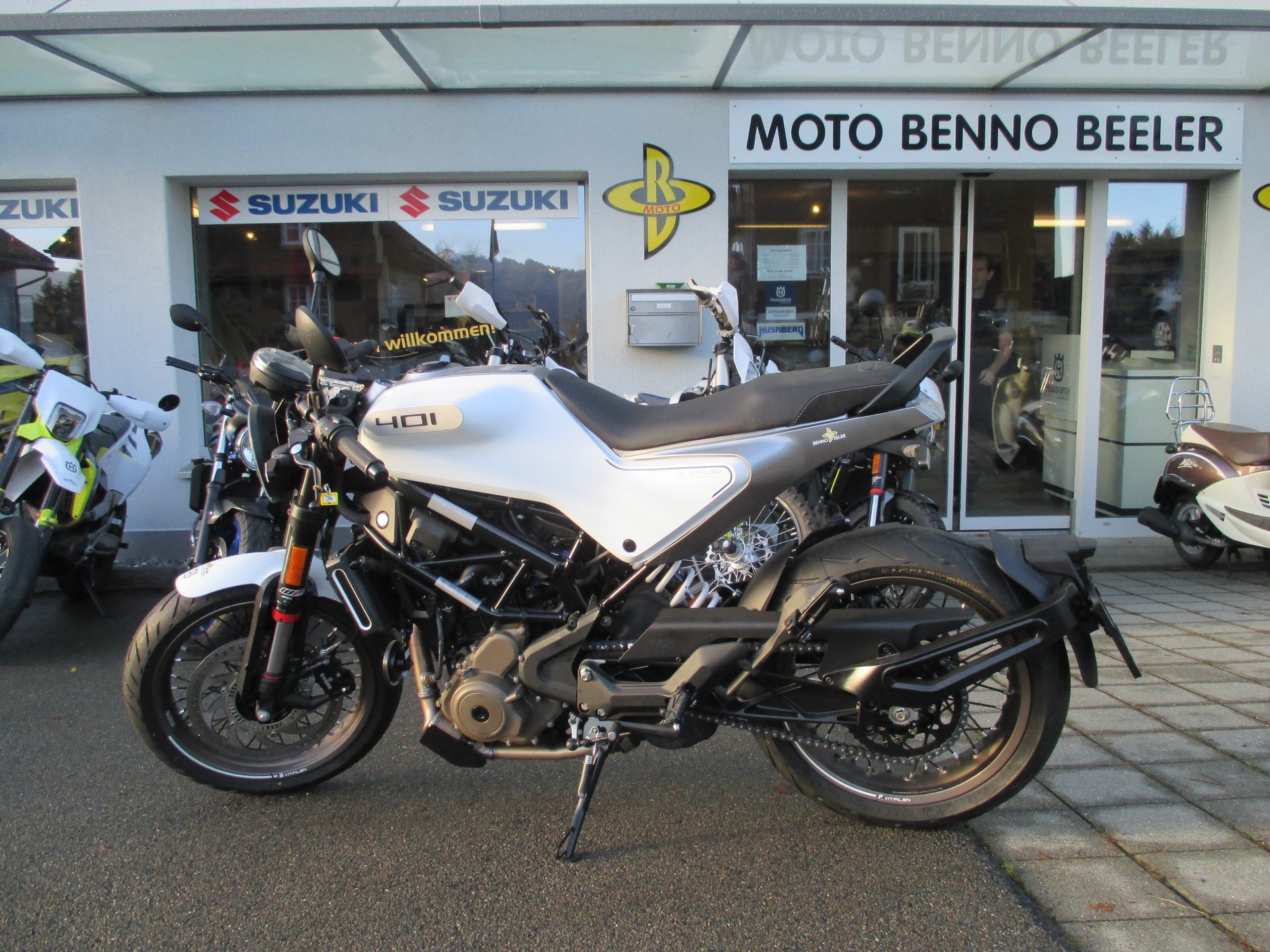 HUSQVARNA Vitpilen 401-image-3