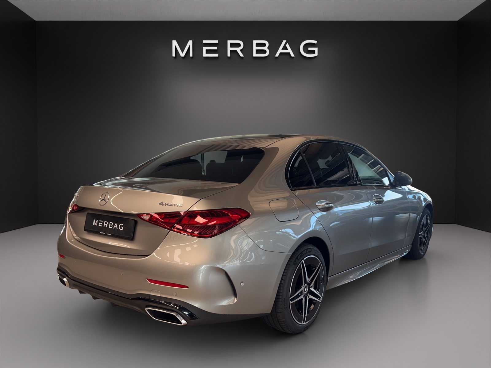 MERCEDES-BENZ C 300e 4 Matic-image-5