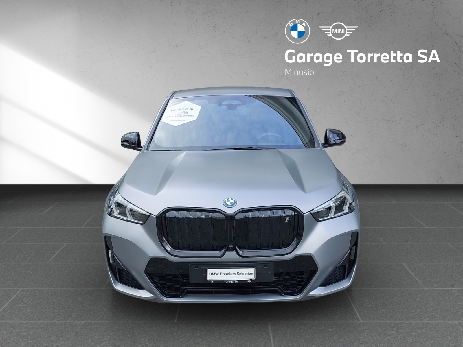 BMW iX1 xDrive 30 M Sport-image-8