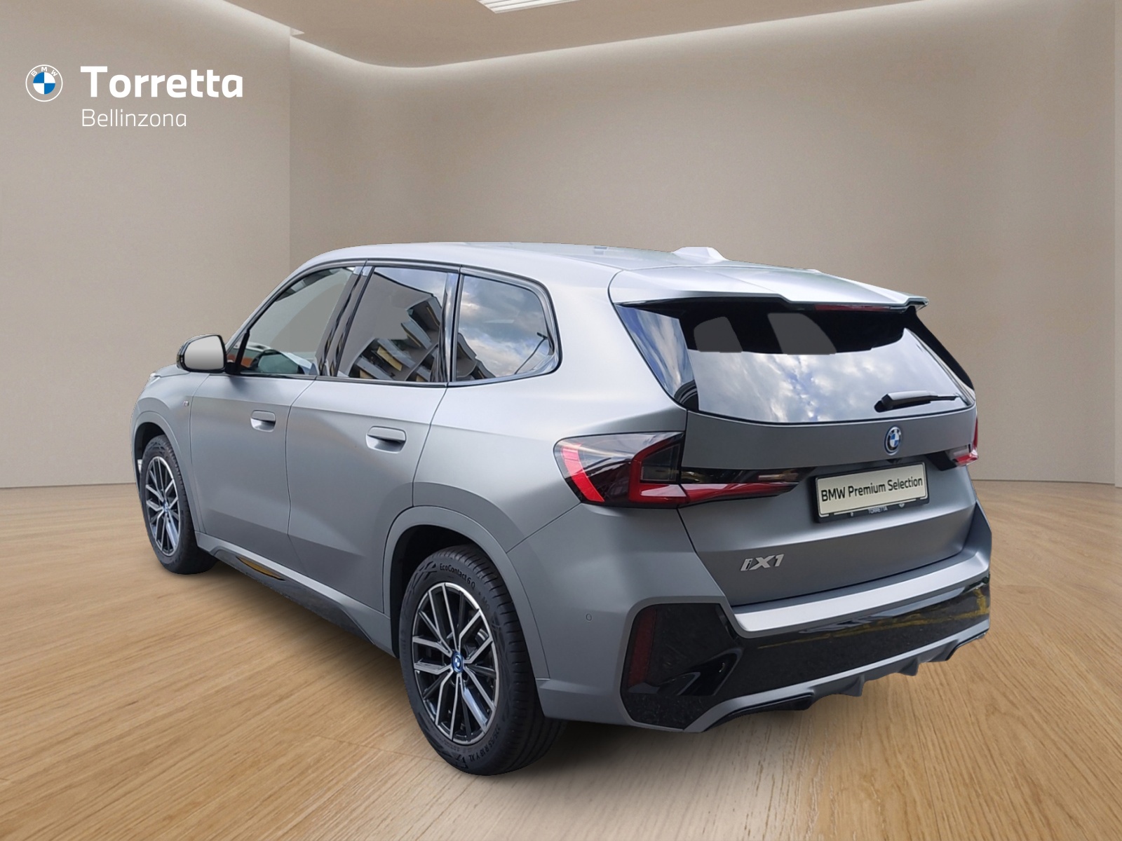 BMW iX1 xDrive 30 M Sport-showroom-element-3