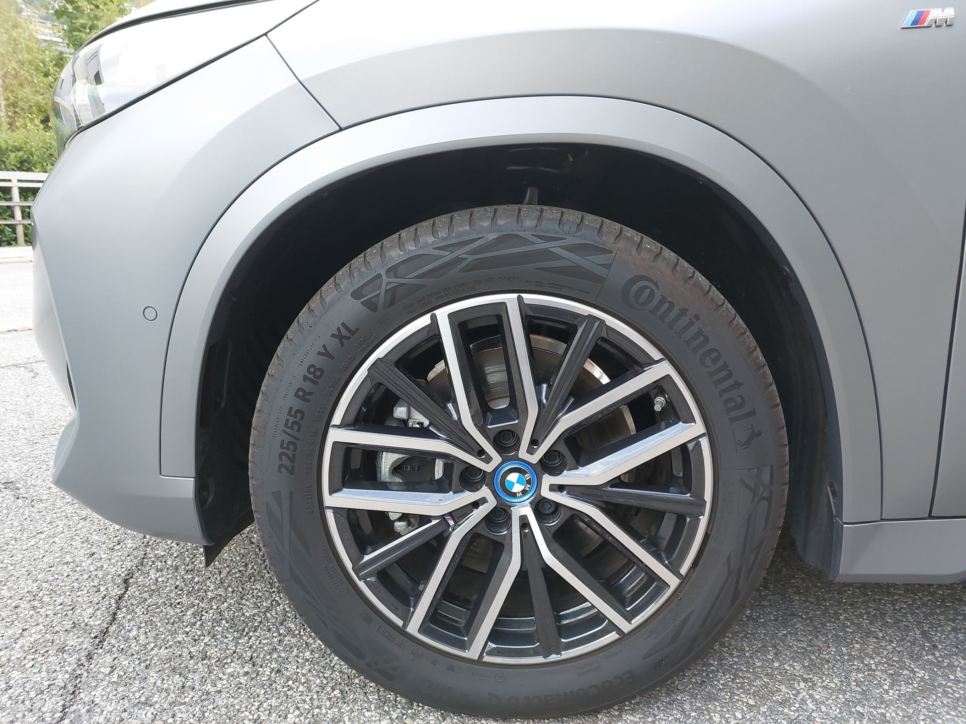 BMW iX1 xDrive 30 M Sport-image-9