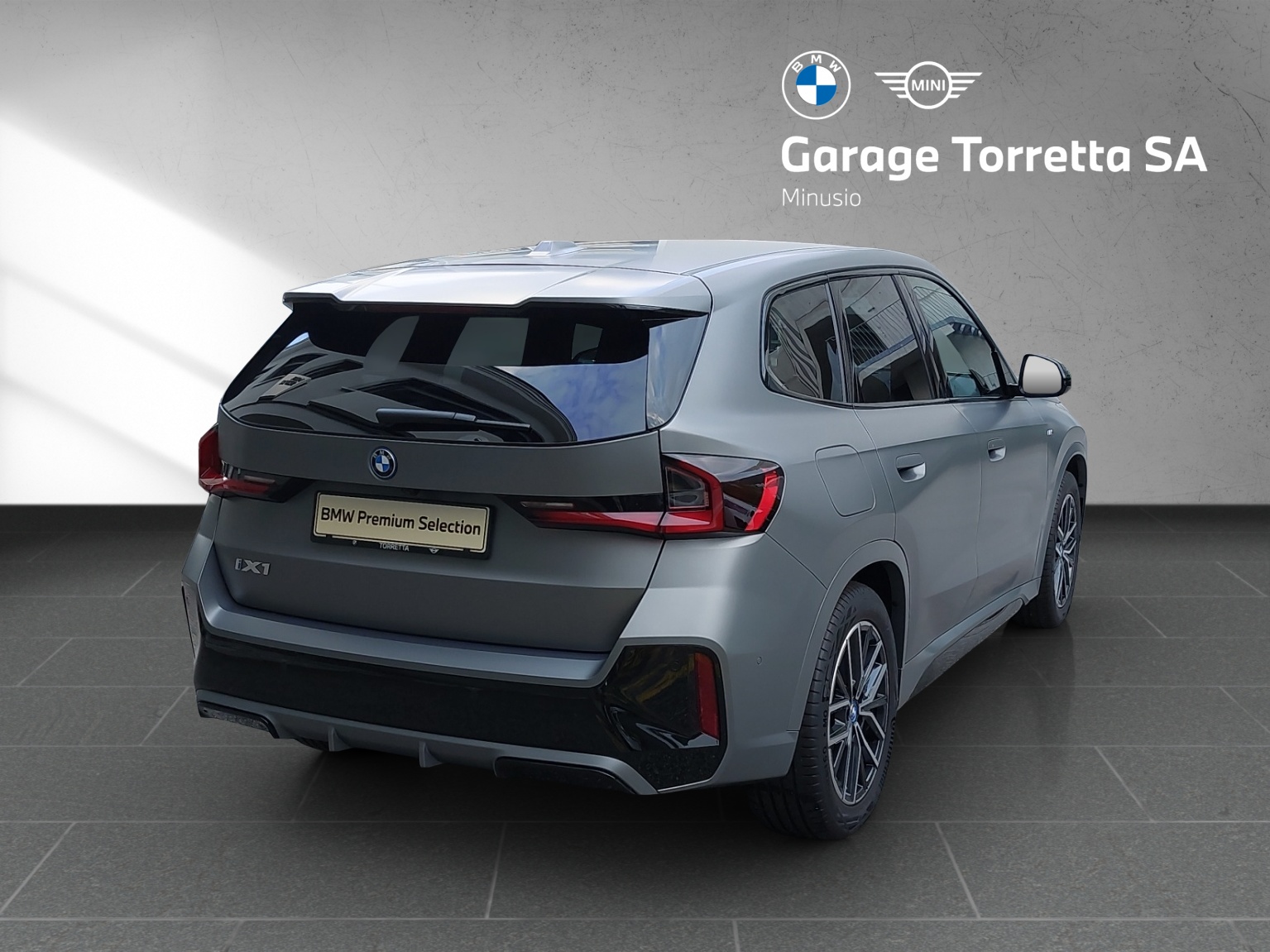 BMW iX1 xDrive 30 M Sport-image-5