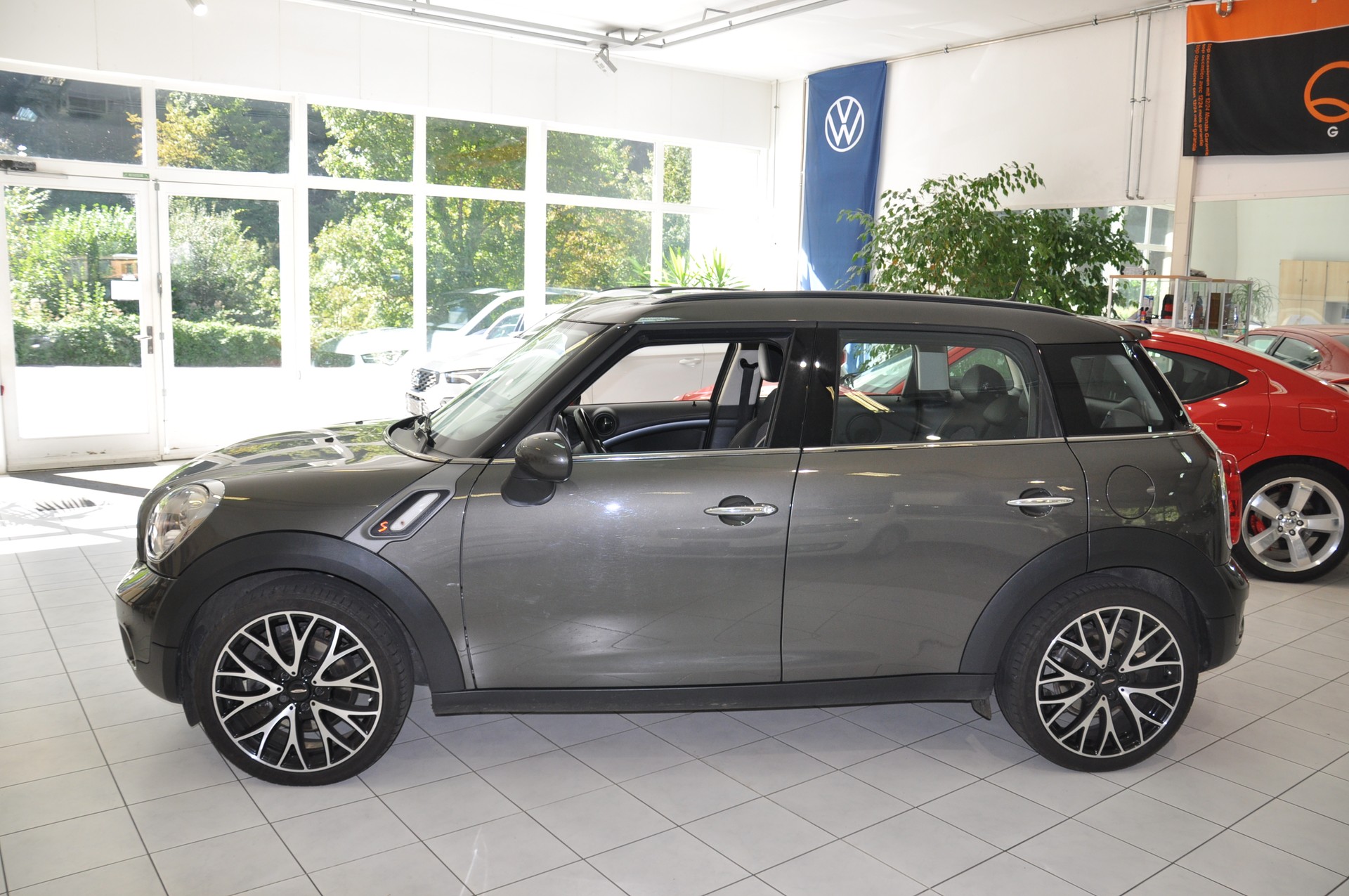 MINI Mini Countryman Cooper S ALL4-image-3