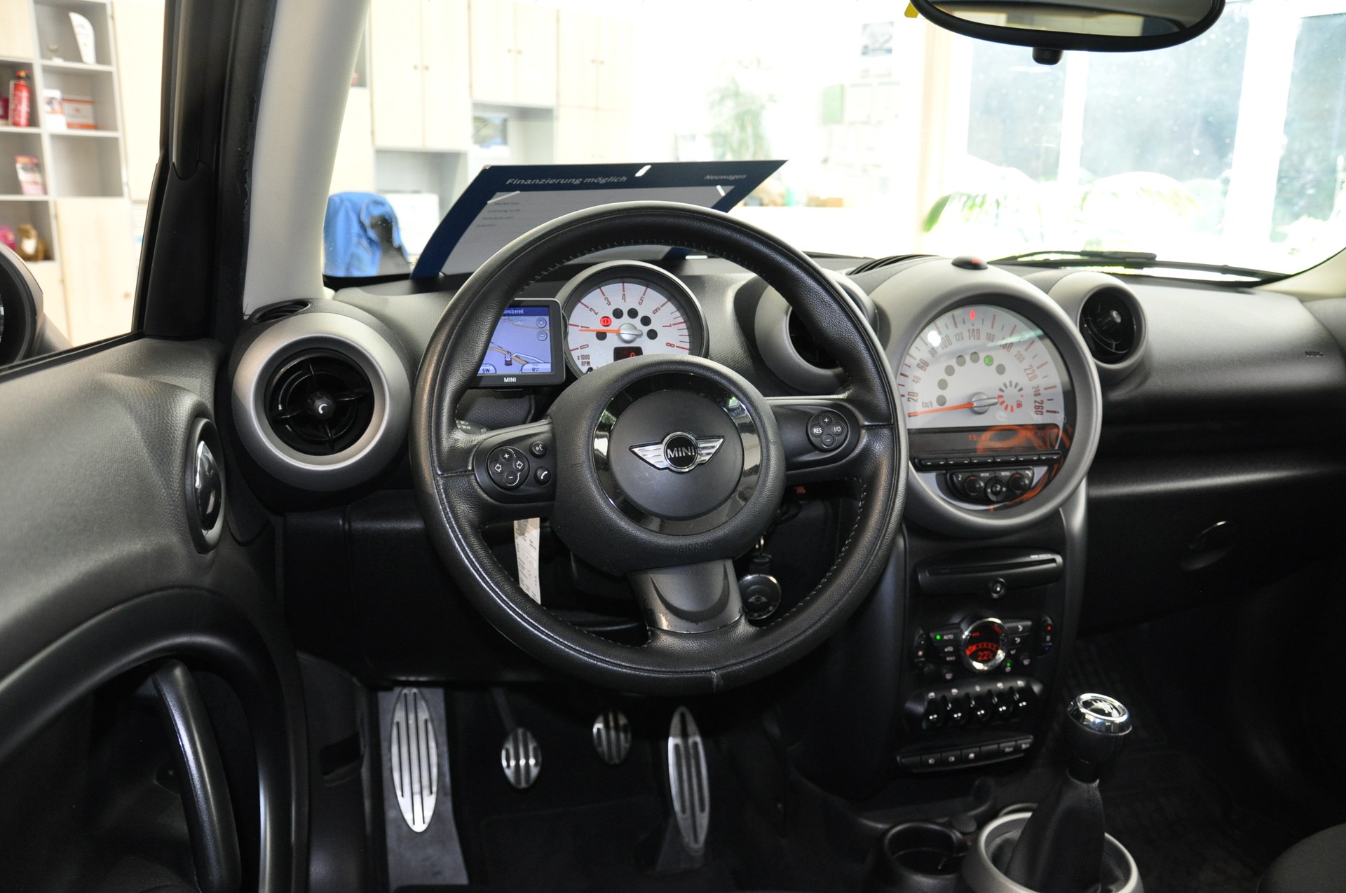 MINI Mini Countryman Cooper S ALL4-image-11