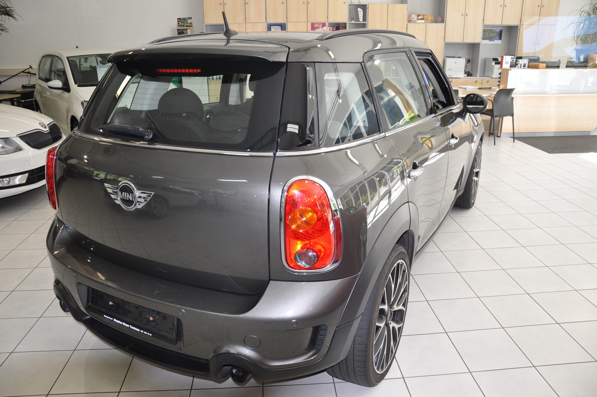 MINI Mini Countryman Cooper S ALL4-image-6