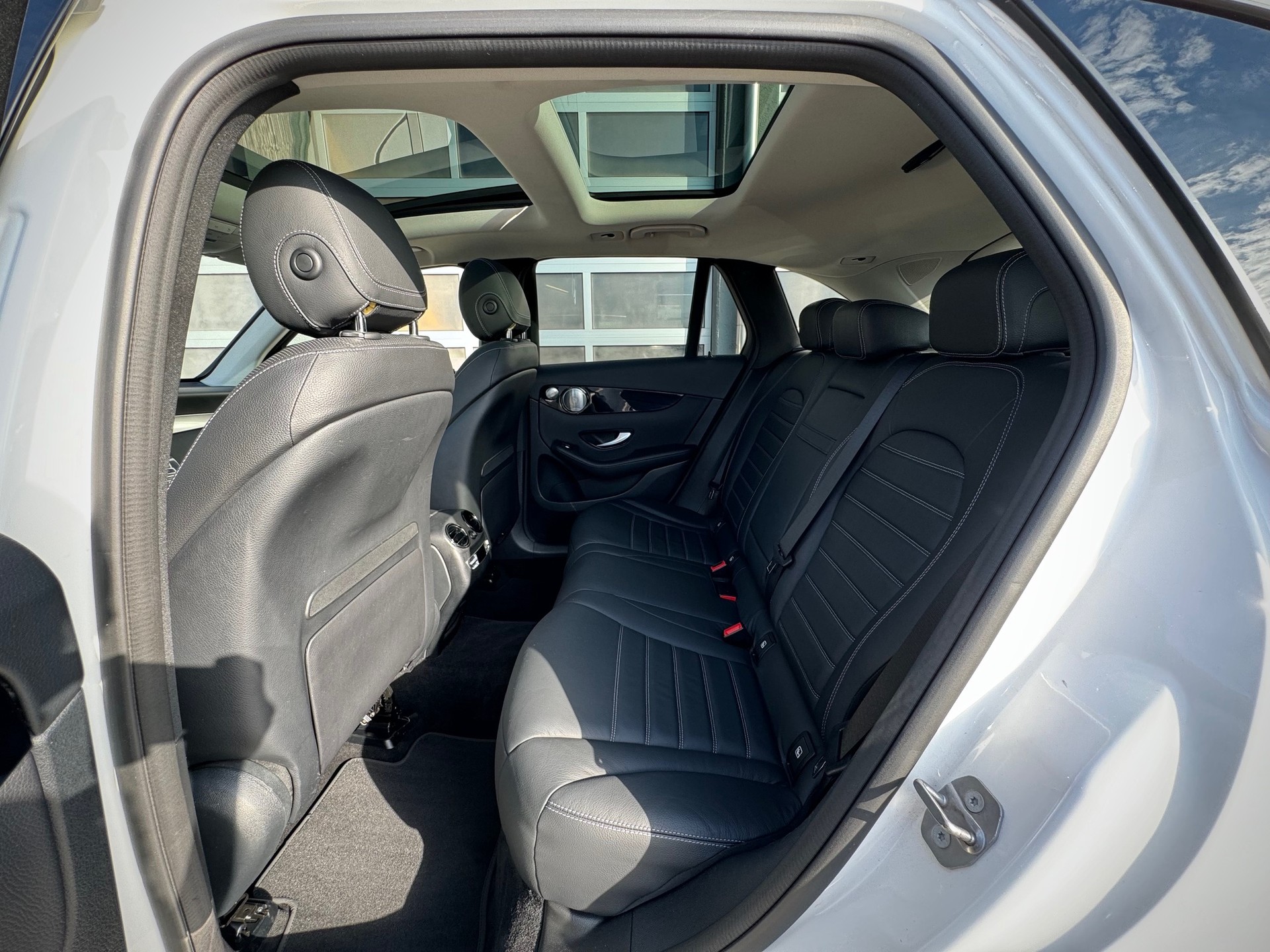 MERCEDES-BENZ GLC 350 d Exclusive 4Matic 9G-Tronic - Véhicule Suisse (CH)-image-6