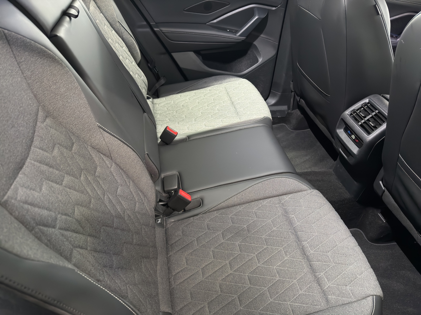 VW Tiguan 1.5 TSI evo2 mHEV Life DSG-image-11