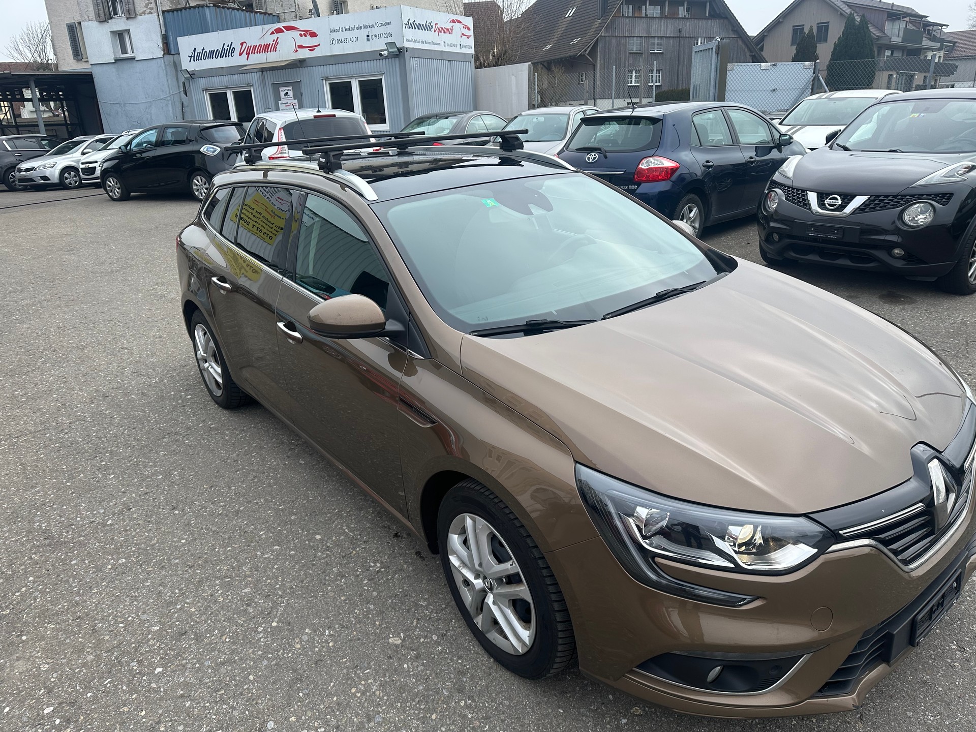 RENAULT Mégane Grandtour 1.2 16V Turbo Bose EDC-image-5