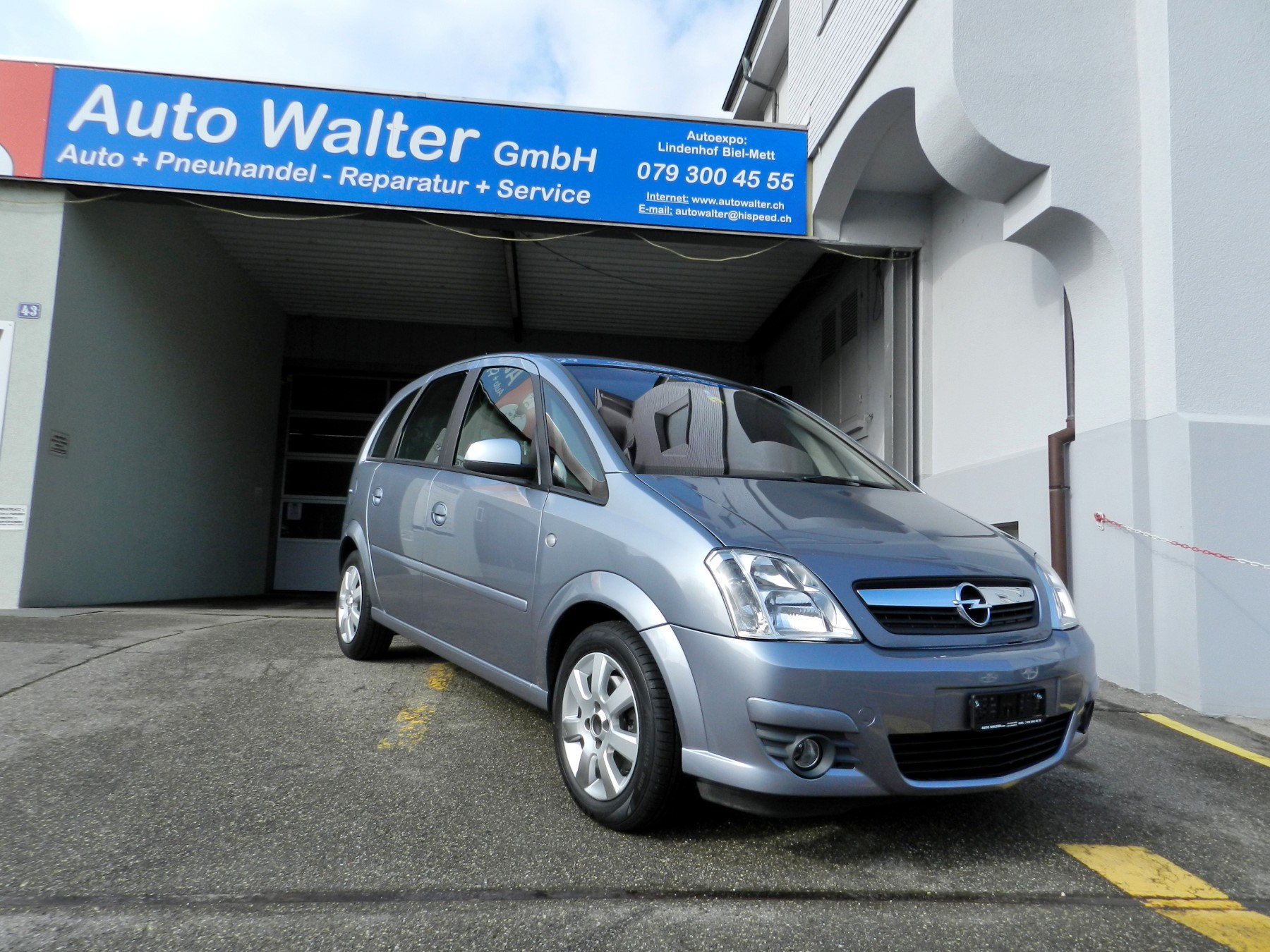 OPEL Meriva 1.8i 16V Cosmo-image-1