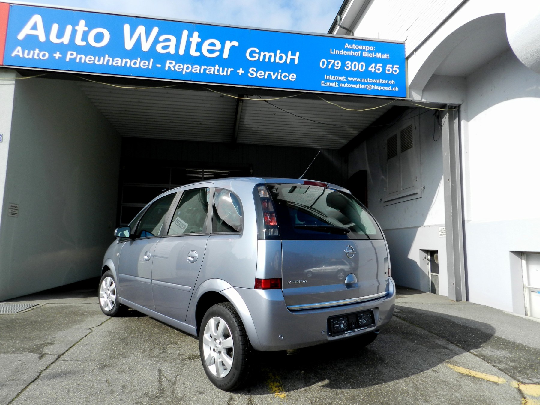 OPEL Meriva 1.8i 16V Cosmo-image-13