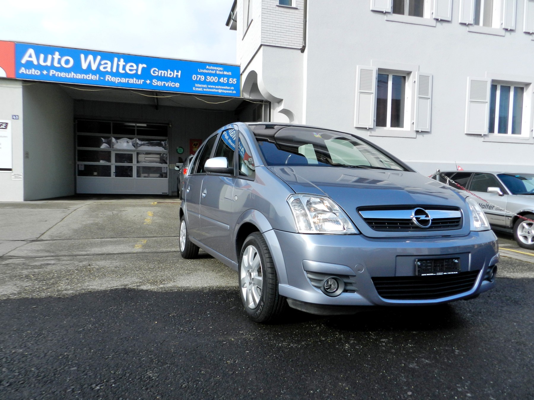 OPEL Meriva 1.8i 16V Cosmo-image-2
