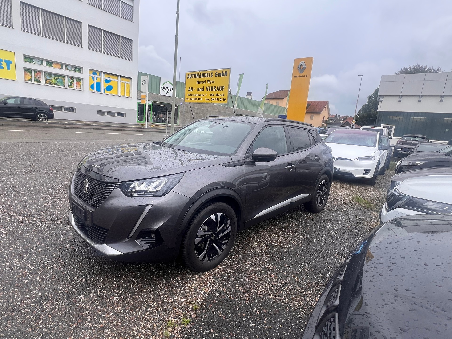 PEUGEOT 2008 1.2 PureTech Allure EAT8-image-2