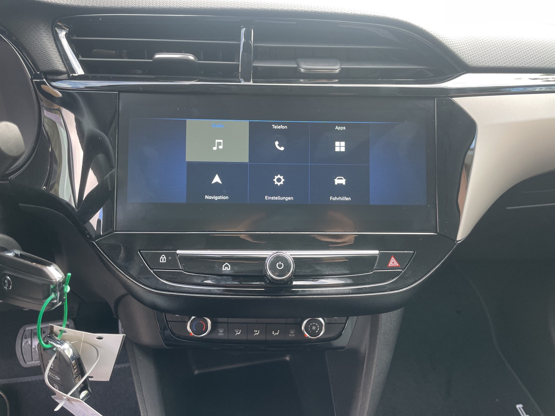 OPEL Corsa 1.2 T Hybrid Edition-image-7