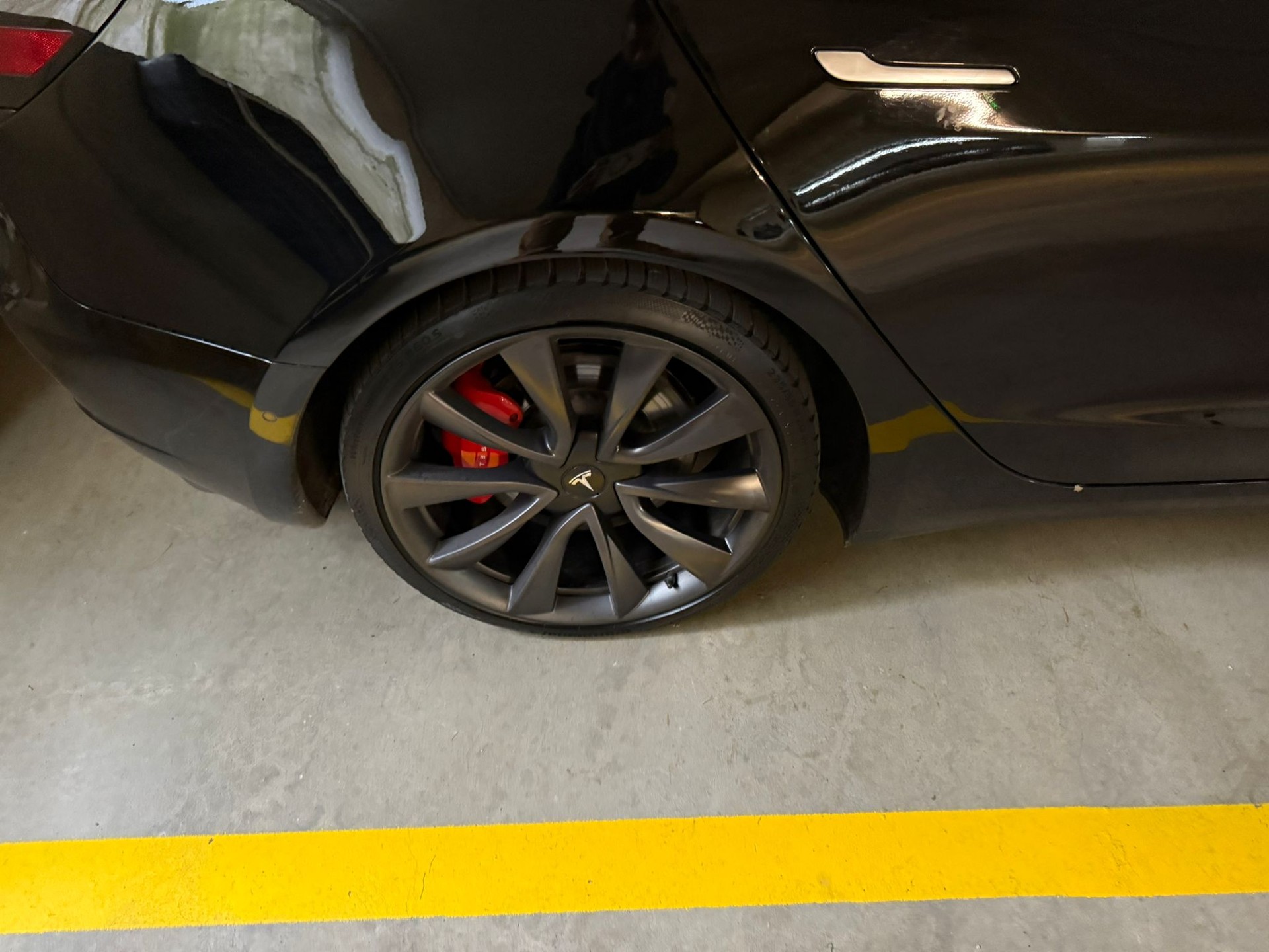 TESLA Model 3 Performance Dual Motor AWD-image-19