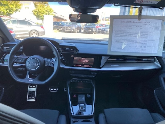 AUDI RS3 Sportback 2.5 TFSI quattro S-Tronic-image-9