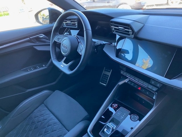 AUDI RS3 Sportback 2.5 TFSI quattro S-Tronic-image-10