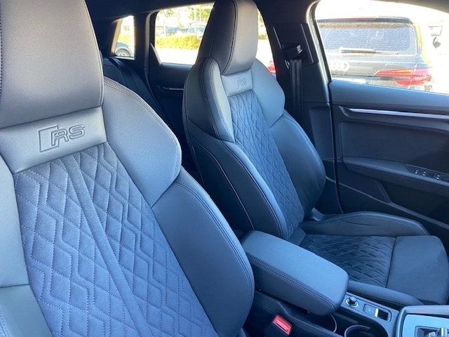 AUDI RS3 Sportback 2.5 TFSI quattro S-Tronic-image-11
