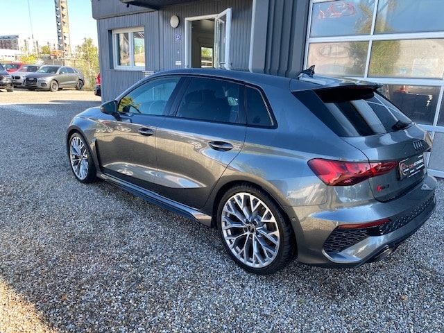 AUDI RS3 Sportback 2.5 TFSI quattro S-Tronic-image-4