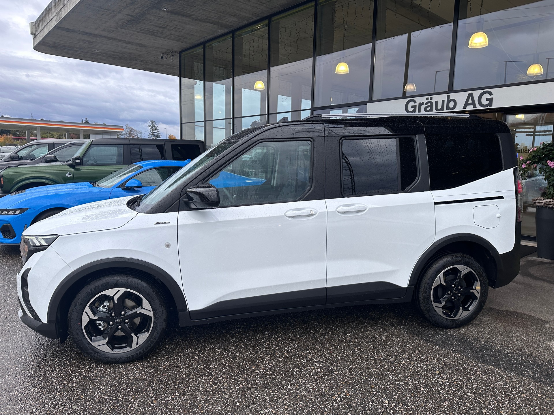 FORD Tourneo Courier 1.0 EcoBoost Active Automat-image-3