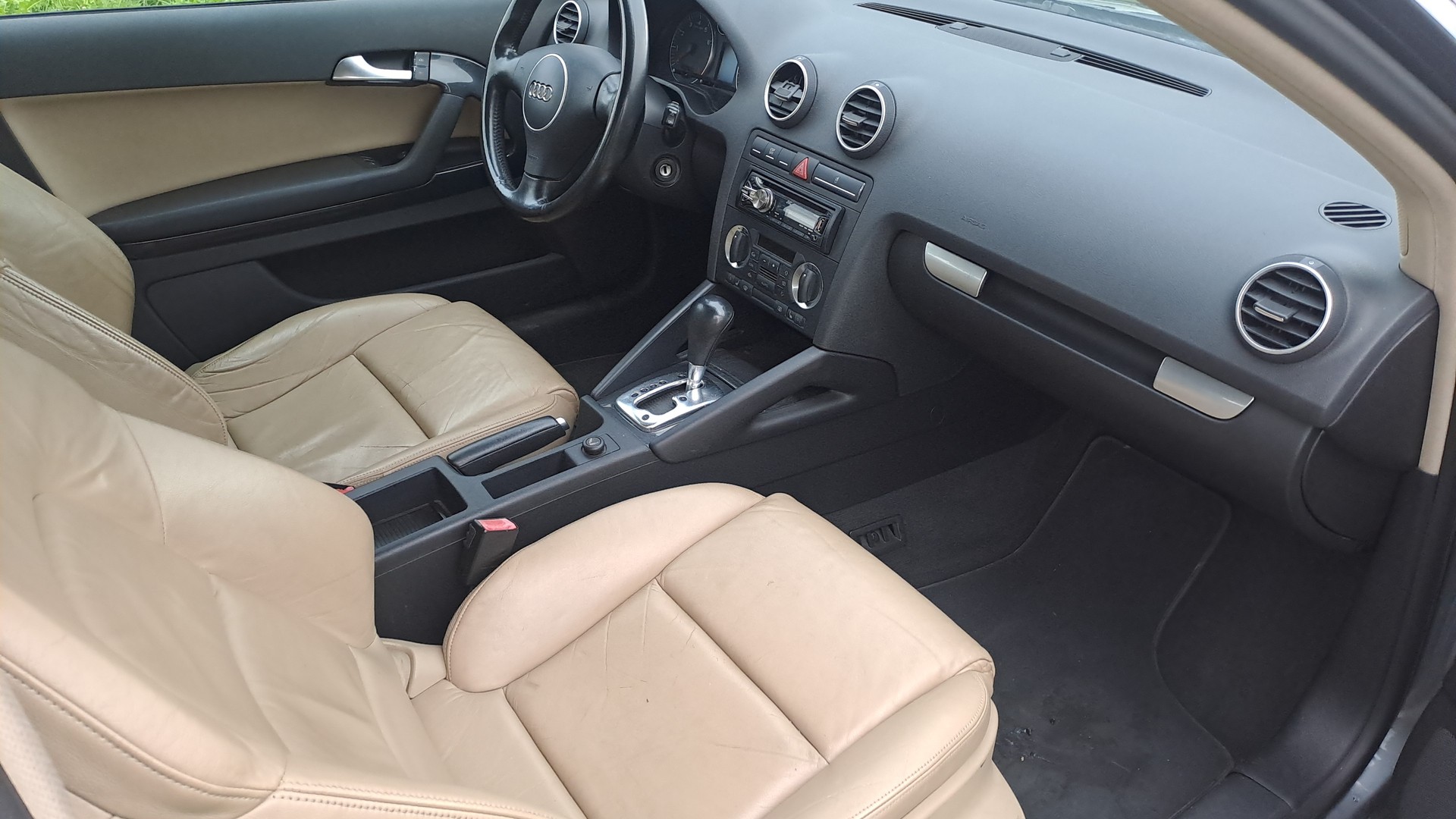 AUDI A3 2.0 FSI Ambiente-image-10
