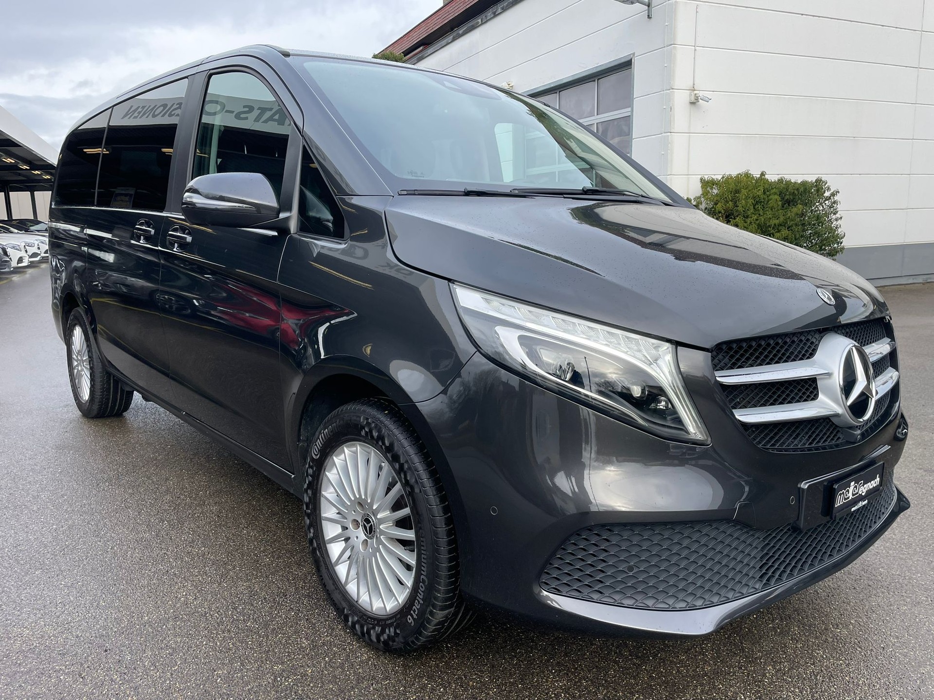 MERCEDES-BENZ V 300 d lang 4Matic 9G-Tronic-image-2