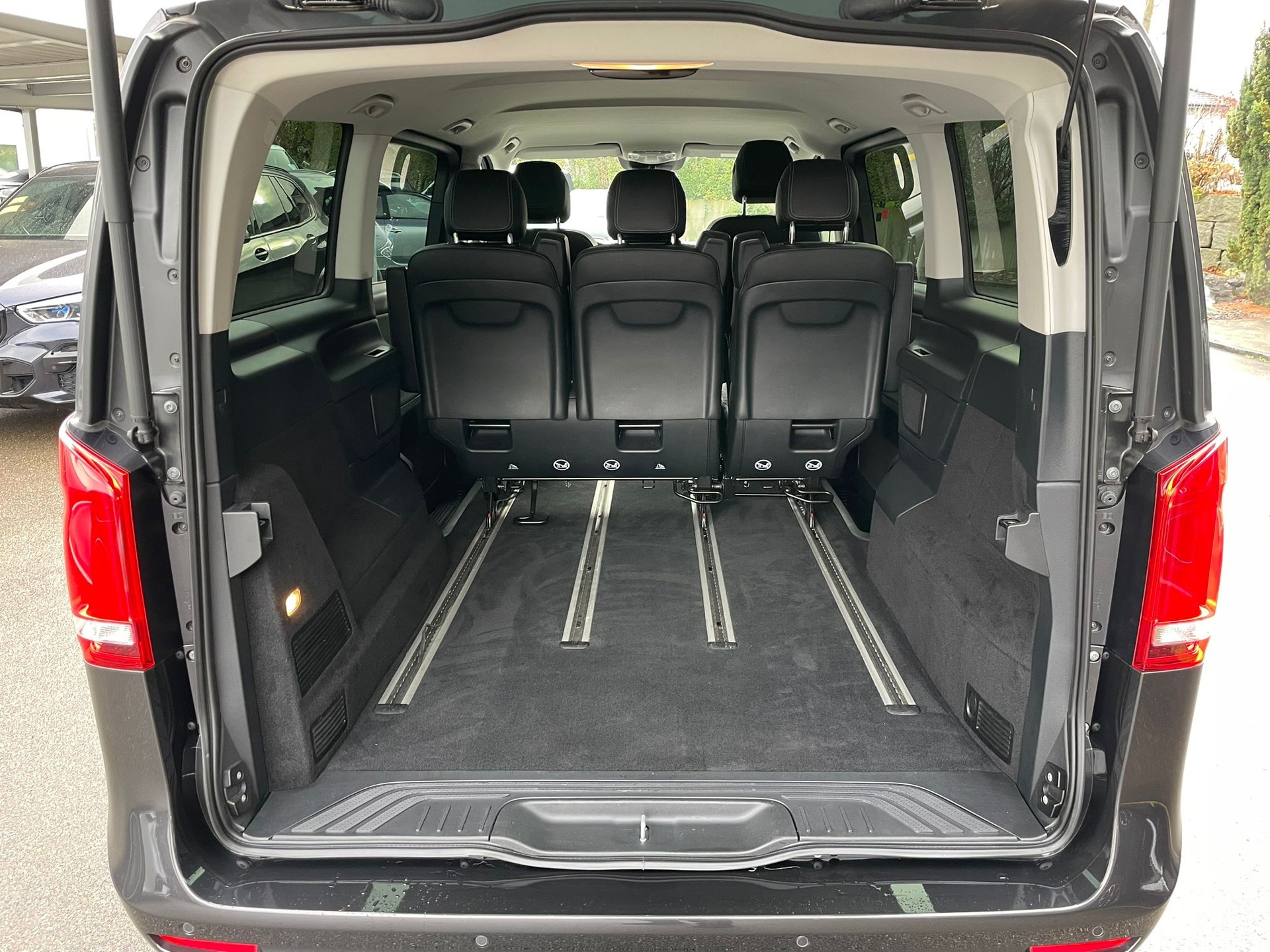 MERCEDES-BENZ V 300 d lang 4Matic 9G-Tronic-image-7