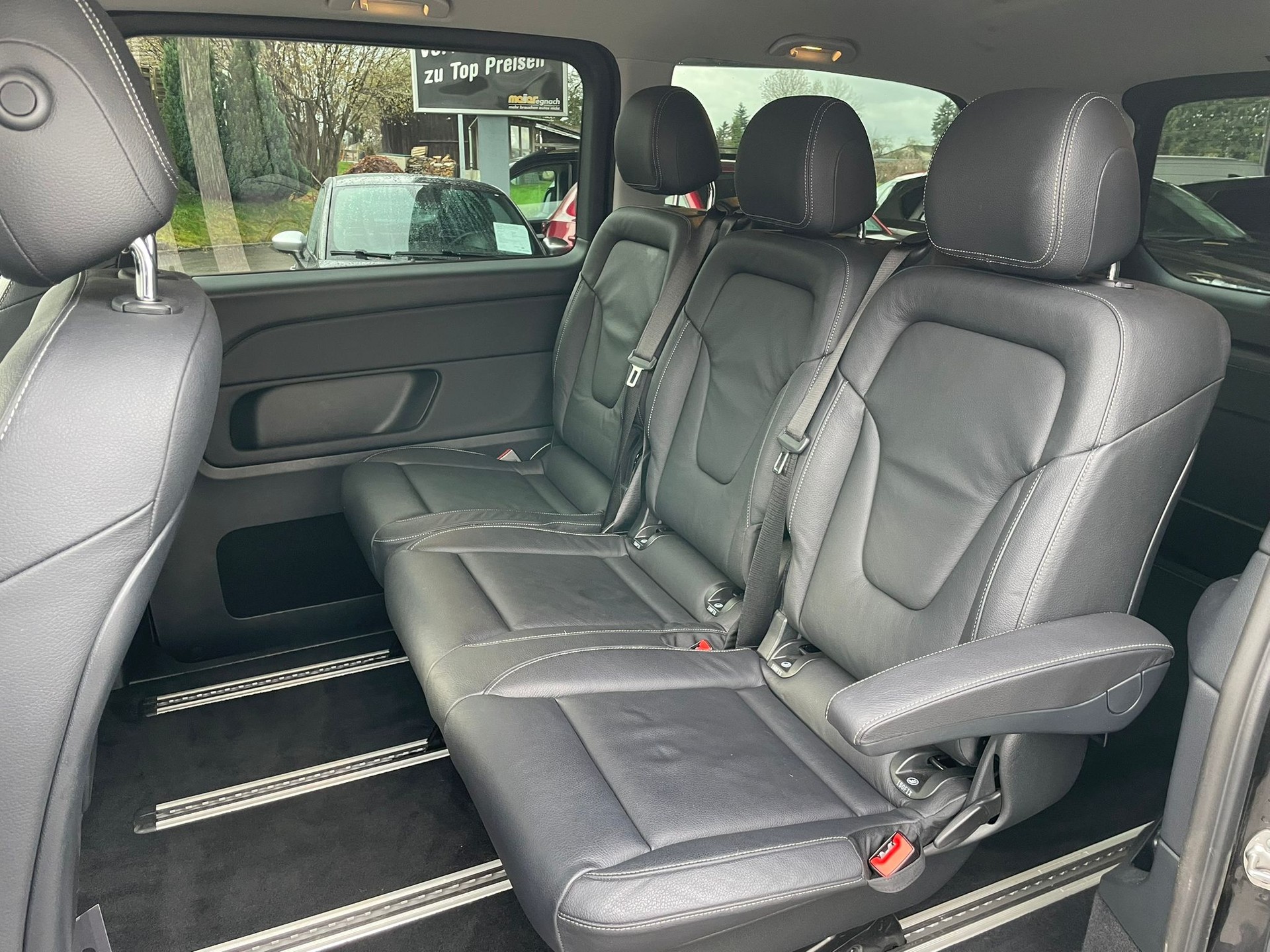 MERCEDES-BENZ V 300 d lang 4Matic 9G-Tronic-image-14