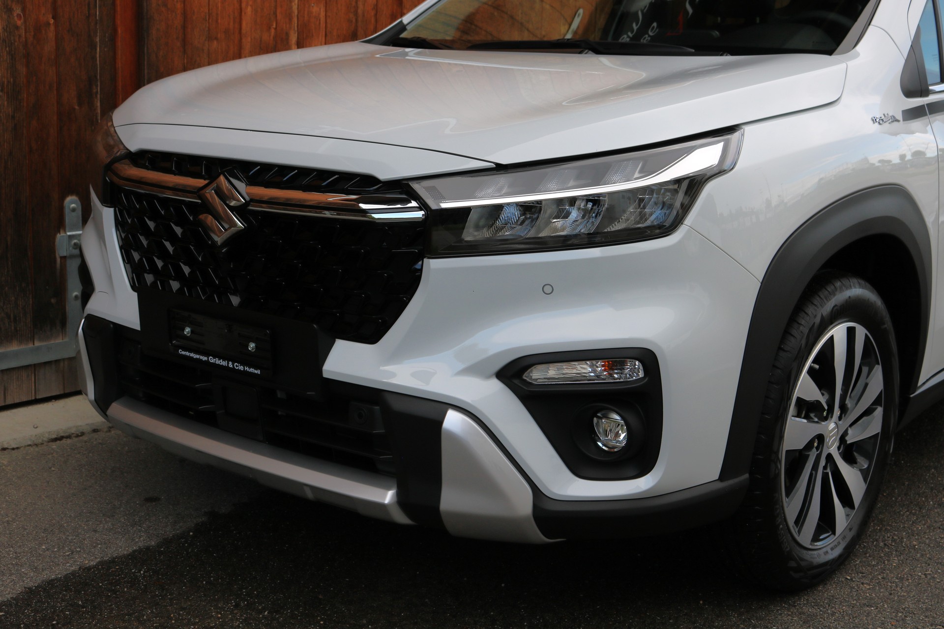 SUZUKI S-Cross 1.5 Piz Sulai Top Hybrid-image-12