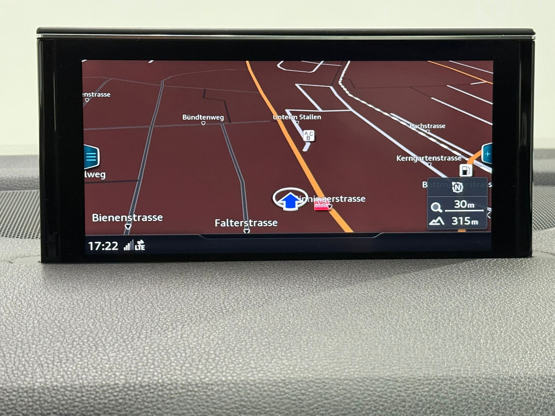 AUDI Q7 50 TDI quattro tiptronic-image-25