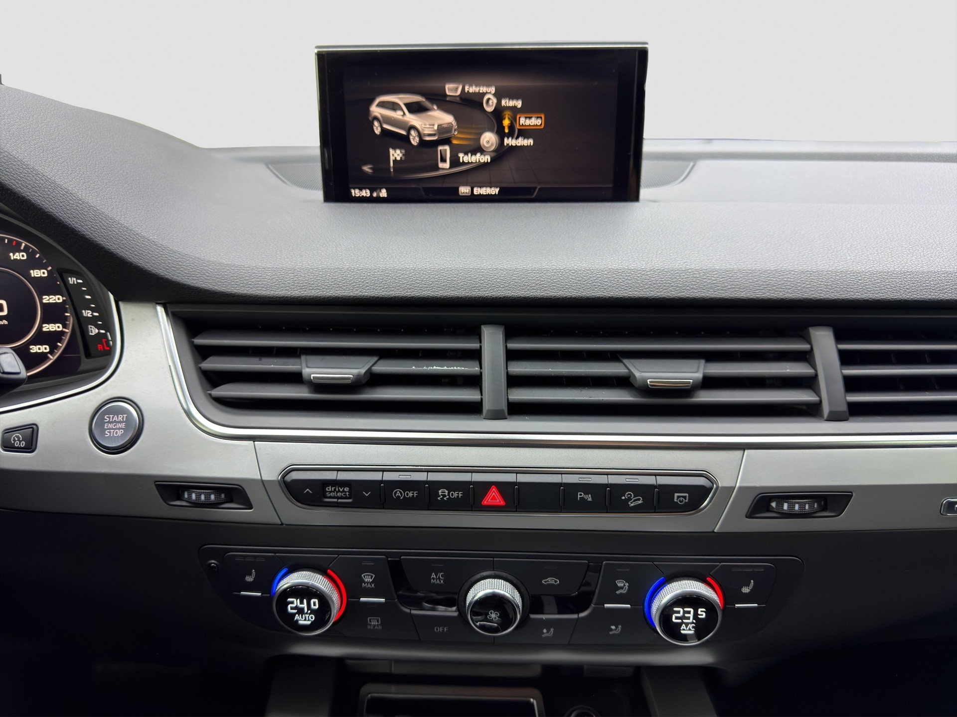 AUDI Q7 50 TDI quattro tiptronic-image-12